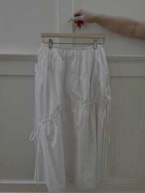Kijun White Skirt